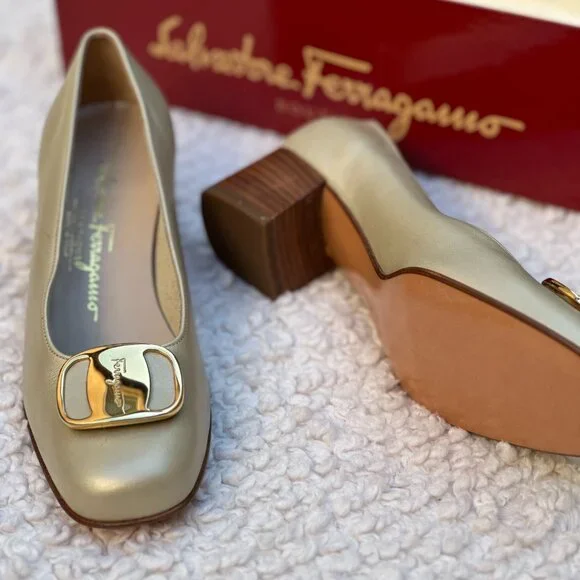 Salvatore Ferragamo LENNOR Gold Patent Calf Leather Block Heels 5cm – Size 6B - Picture 5 of 5